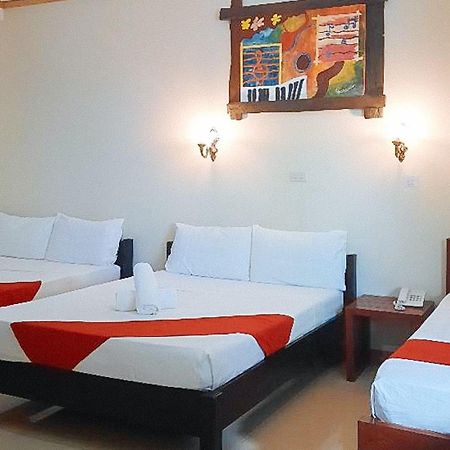 Reddoorz At New Casamila Hotel Palawan Пуэрто-Принцеса Экстерьер фото