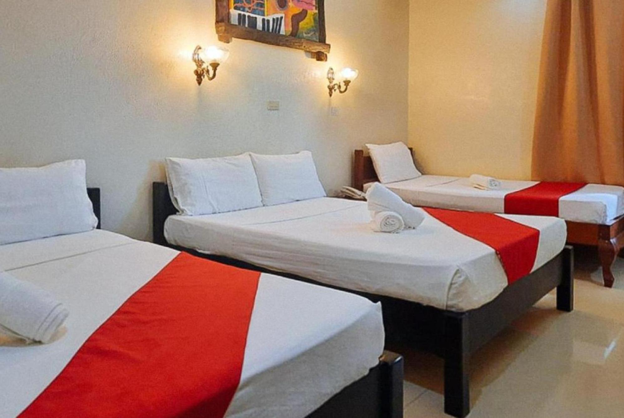 Reddoorz At New Casamila Hotel Palawan Пуэрто-Принцеса Экстерьер фото